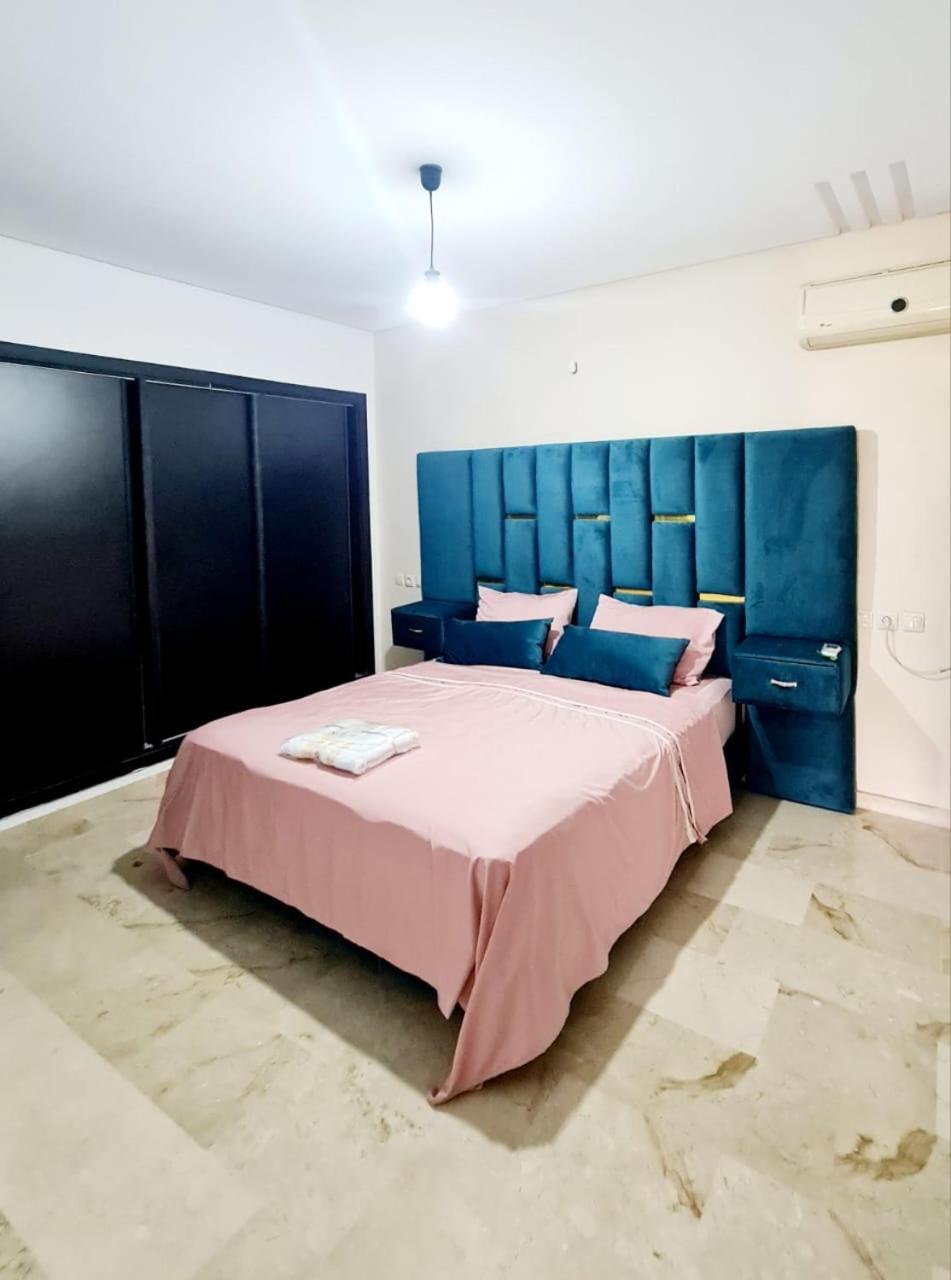 Fes Urban Apartment - Urban Elegance With Garden And Pool Access Esterno foto