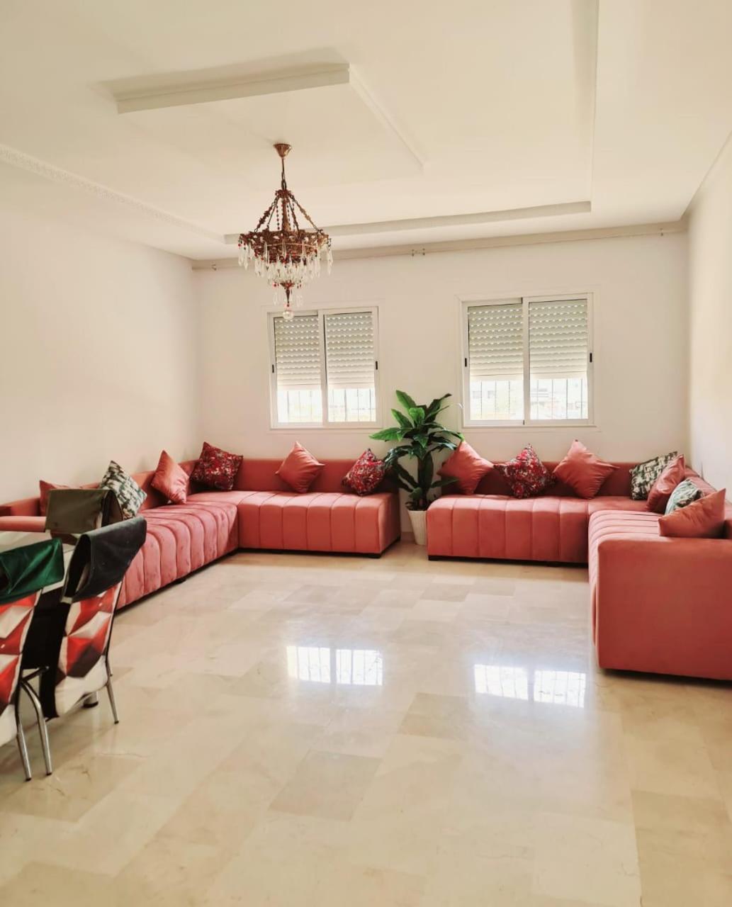 Fes Urban Apartment - Urban Elegance With Garden And Pool Access Esterno foto